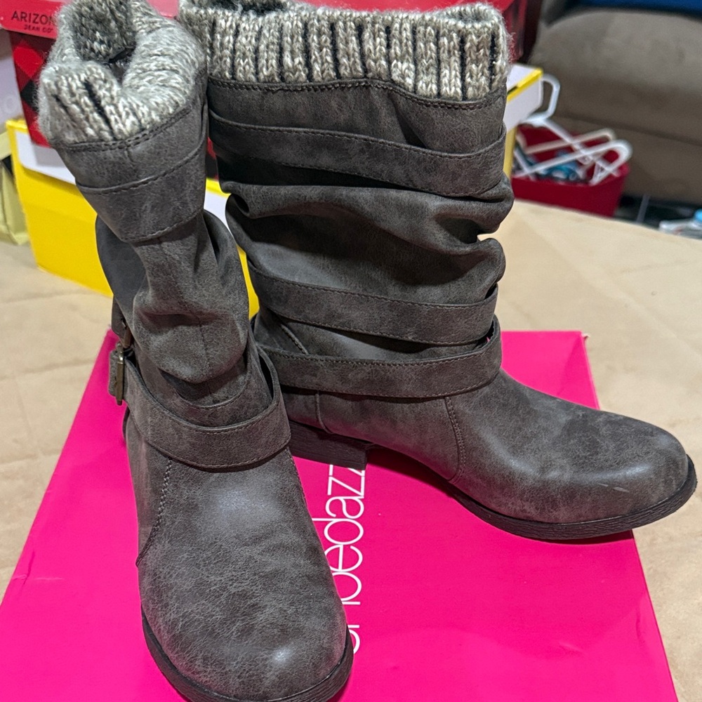 Shoedazzle Dark Brown Slouch Boots with Knit Cuff